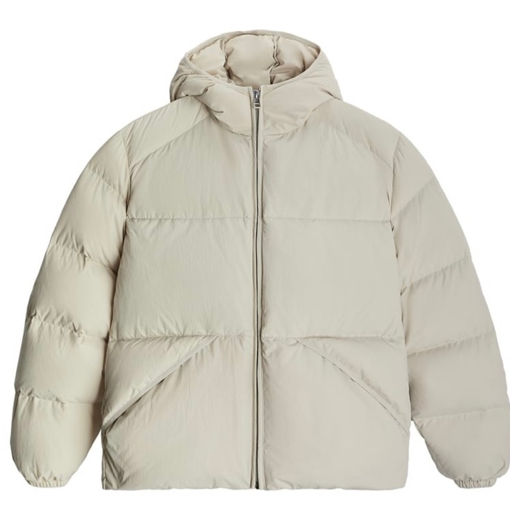 Brand New crème Zara Puffer w/ Tags !!